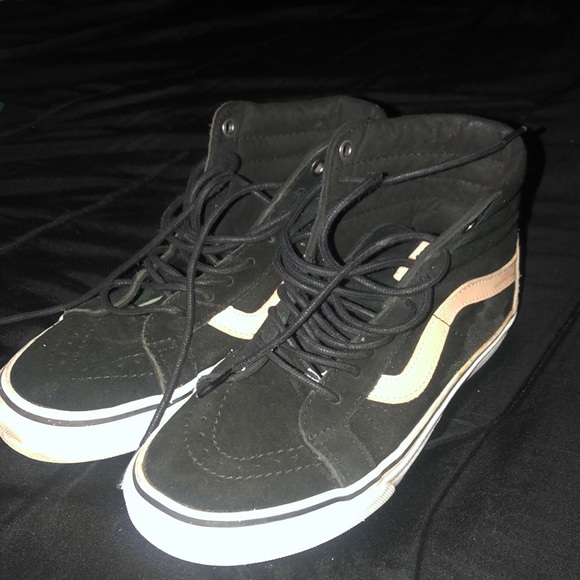 Vans Shoes - Women’s Black and Tan Vans. Size 6.5.